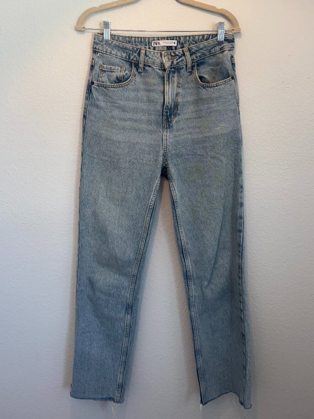 Zara Dark Blue High-waisted Jeans - EUR 36, USA 4